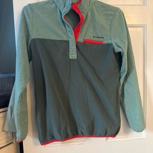 Columbia women's Green and Gray Pullover